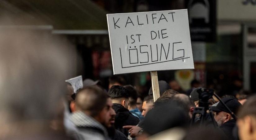 A történelemben még soha nem volt békeszerető kalifátus