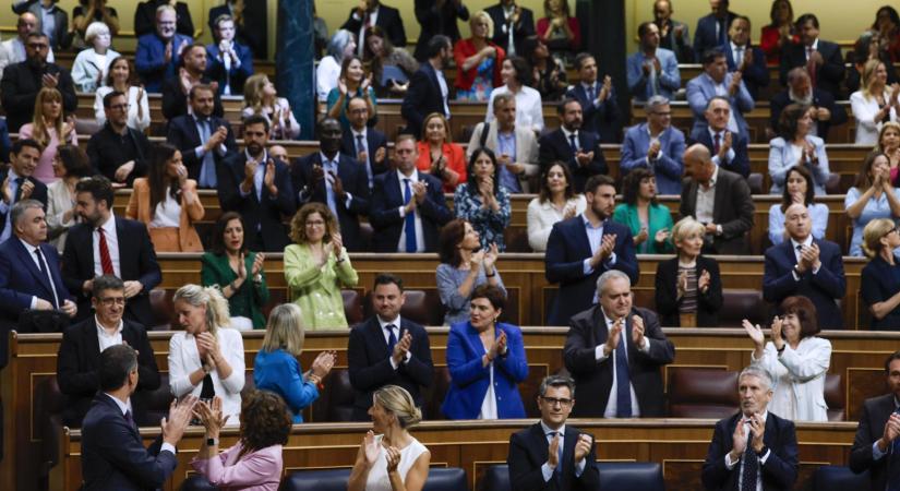 Elfogadta a spanyol parlament a szeparatista katalán politikusoknak és aktivistáknak közkegyelmet biztosító amnesztiatörvényt
