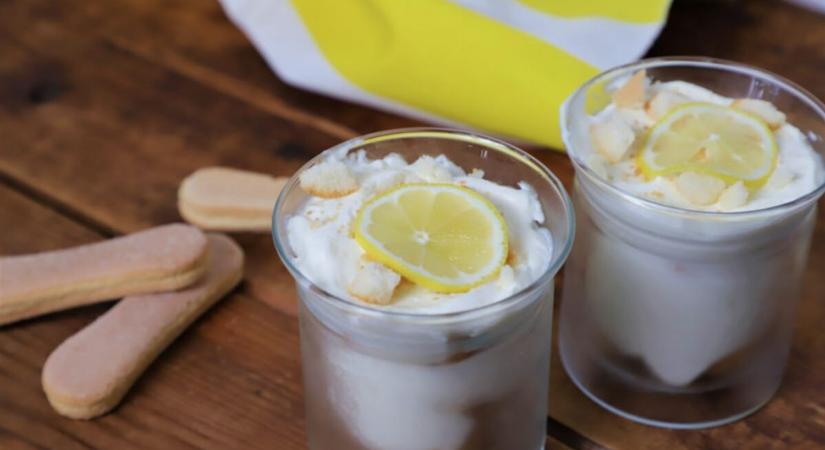 Negyed óra alatt kész a nyár hűsítő slágere: íme a citromos pohárdesszert