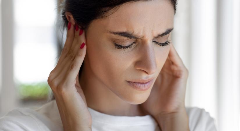 A fülcsengés akár fülrákot is jelezhet - ismerje meg a többi tünetét is