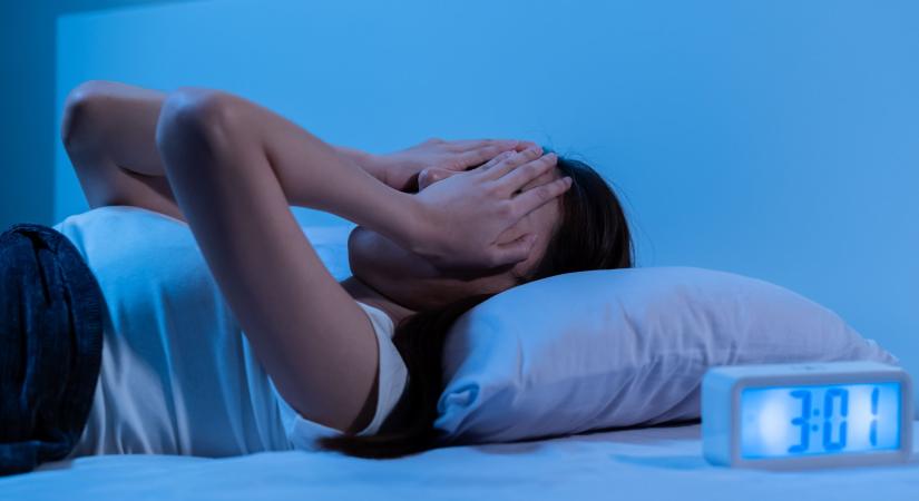 Alvászavarok: így növelhetik a pusztító gondolatokat