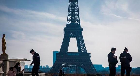 Kellemetlen meglepetés érheti, aki szeretne felmenni az Eiffel-toronyba