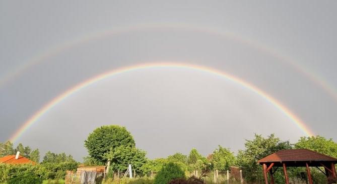 Szivárványok zárták a nyár első napját