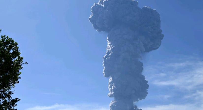 Újból kitört az indonéziai Ibu vulkán