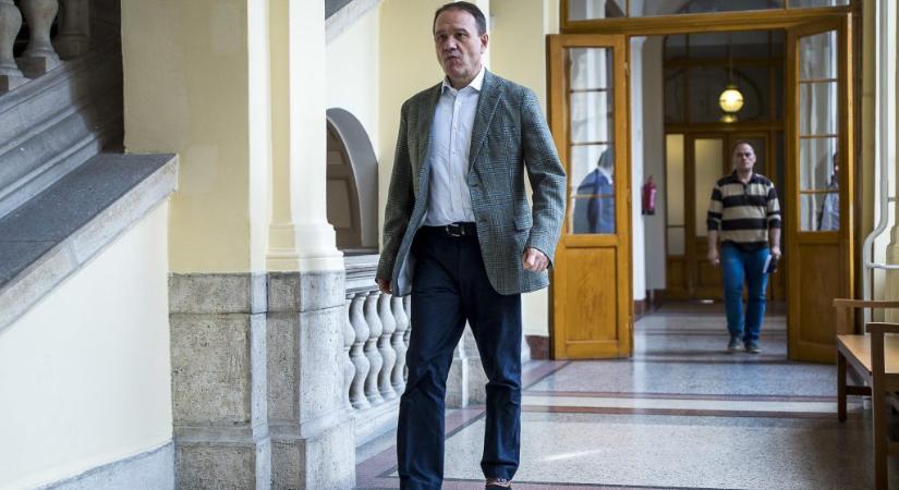 Tarsoly Csaba szerint lett volna esély a Quaestor-kártalanításra