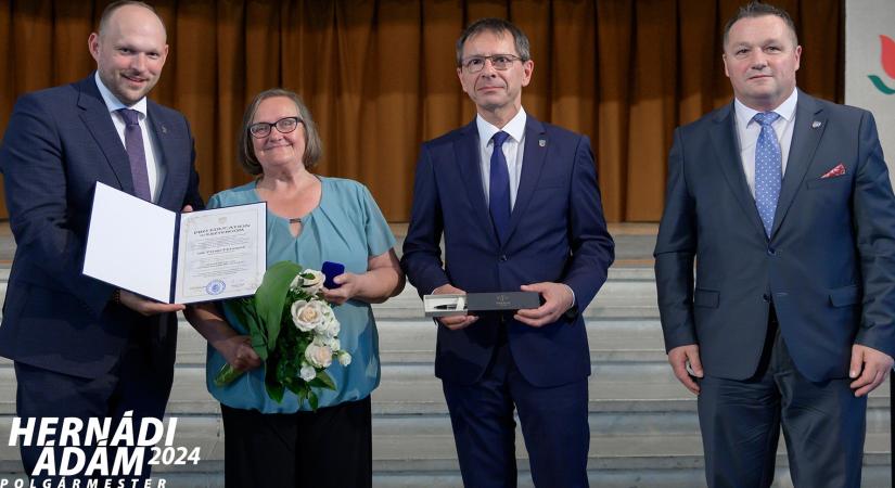 A pedagógusokat köszöntötték Esztergomban