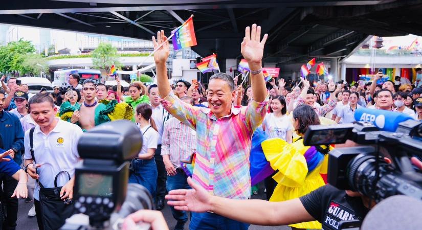 A thai miniszterelnök is részt vett a bangkoki pride felvonuláson