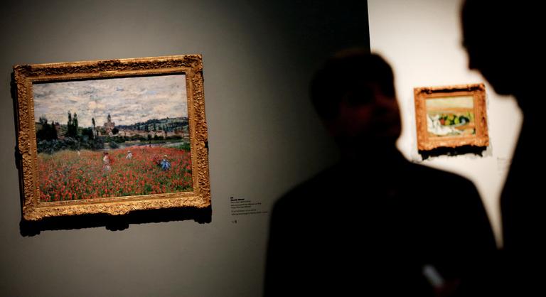 Letartóztatták a klímaaktivistát, miután megrongált egy Monet-festményt Párizsban