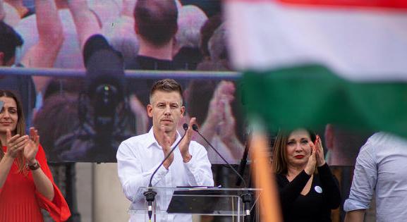 Magyar Péter üzent a világon élő minden magyarnak