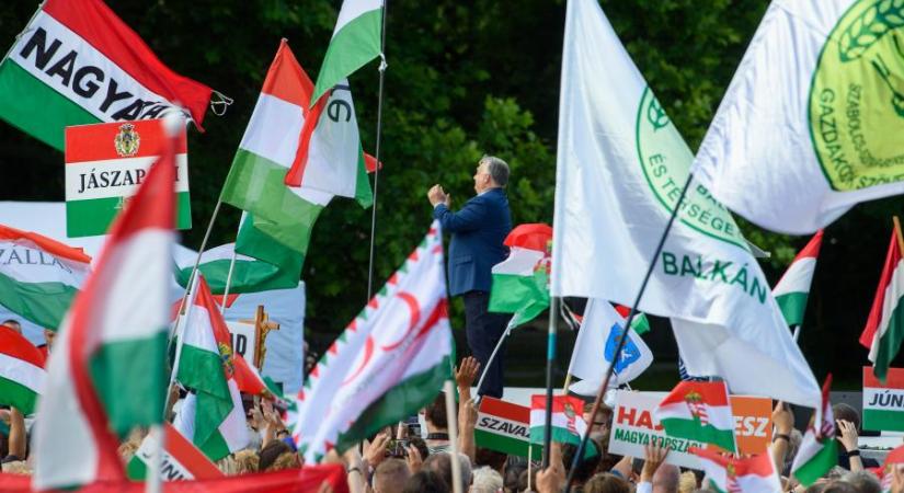 Orbán Viktor: Demokratikus keretek között mondhat nemet a háborúra az egész magyarság