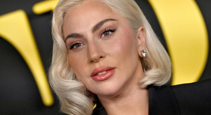 A fél internet azon pörög, hogy Lady Gaga babát vár-e, árulkodó lesifotók láttak napvilágot