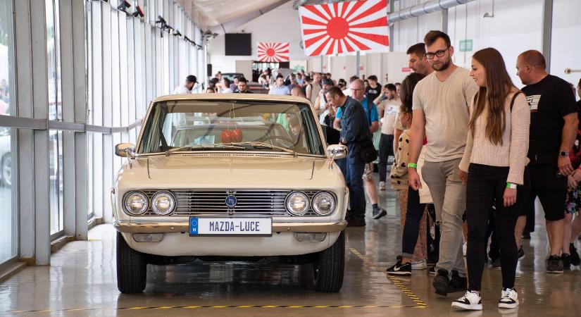 A japán autók rajongói újra elözönlötték Pécset - Japanese Classic Cars Show – 2024.