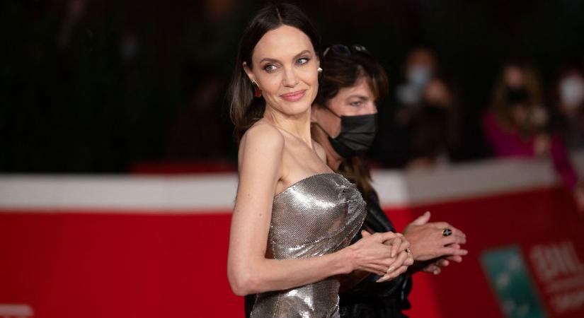 A kaméleon, aki mindent eljátszik: 49 éves lett Angelina Jolie – galéria