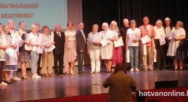 A Szűcsi nyugdíjasok elismerésben részesültek 