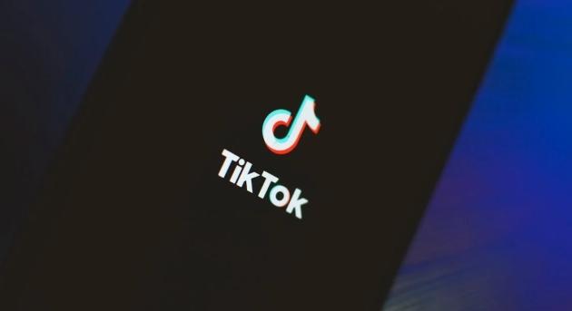 Számos cég és híresség TikTok-fiókja került veszélybe