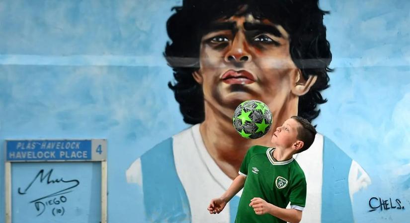 Magyar anya garázsából lett Maradona mágikus zarándokhelye Dublinban