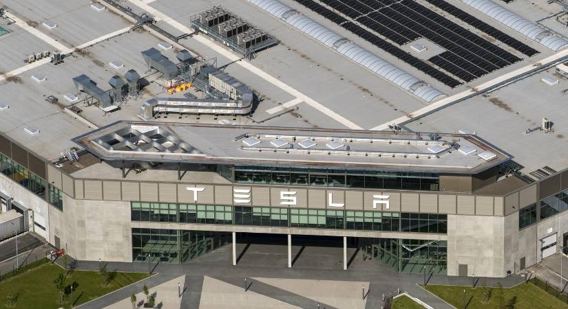Részlegesen öt napra leáll a Tesla berlini gyára júniusban