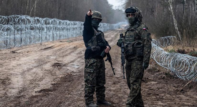 Meghalt a fehérorosz-lengyel határon egy migráns által a múlt héten megkéselt lengyel katona