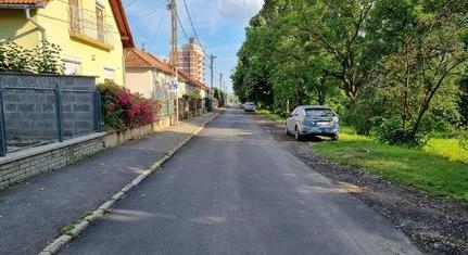 A Búzavirág utca is új útburkolatot kapott
