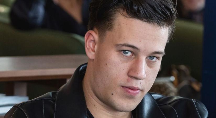 „Eladó a paripa!” – 90 millióért árulja a kocsiját T. Danny