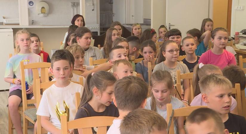 A Deák Ferenc általános iskola nyerte a Zöldalmát