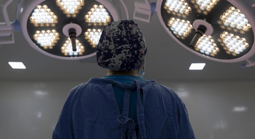 Rákos betegek műtéteit kellett elhalasztani orosz hackerek miatt