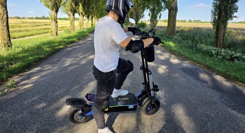 OOTD D99 elektromos roller teszt – A jóindulatú szörnyeteg