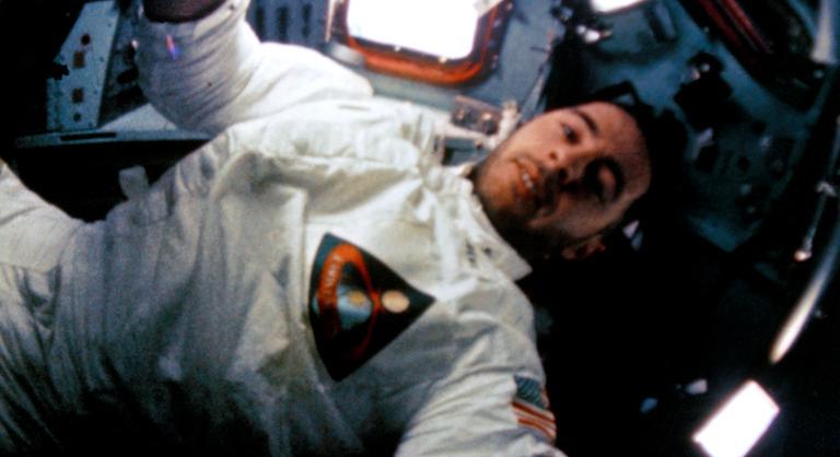 Repülőgép-balesetben meghalt William Anders, az Apollo 8 legényégének tagja
