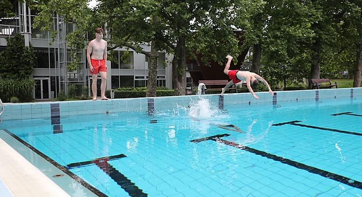 A Tapolcai Strandfürdő is kinyitotta kapuit!