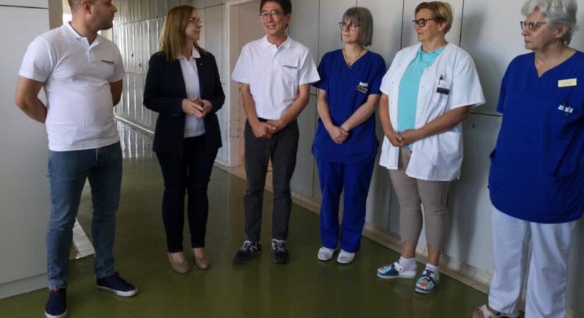 Nővérhívó rendszer kiépítésével támogatta a Hankook a Dunaújvárosi Szent Pantaleon Kórházat