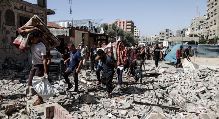A gázai hatóságok több száz áldozatról számoltak be Nuszejrát menekülttáborban