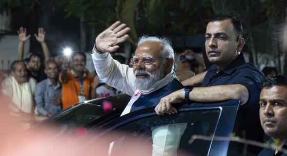 Megkezdte harmadik ciklusát India miniszterelnökeként Narendra Modi