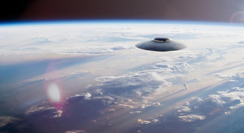 Ez hihetetlen! Kitálalt a földönkívüliek létezéséről Anglia leghíresebb csillagásza