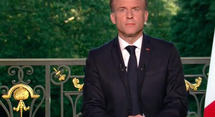 Emmanuel Macron feloszlatja a francia parlamentet