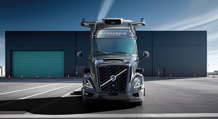 A Volvo leleplezte az Aurora szoftverével felszerelt autonóm teherautóját