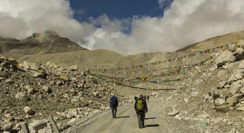 Drónnal szállítottak oxigént a Mount Everestre