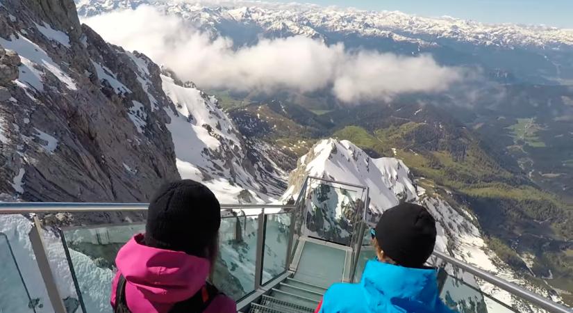 Lépcső a semmibe - hátborzongató látványosság Ausztriában