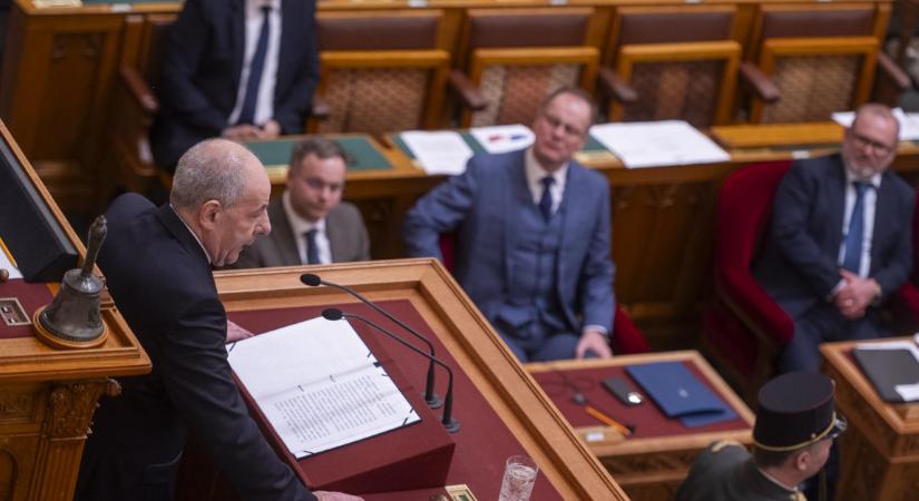 A választásokat követően kétnapos ülést tart a parlament