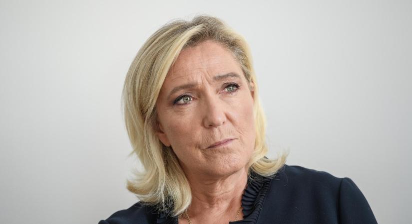 Közös jelölteket indítanak a baloldali pártok, Le Pen összefogást ajánl a jobbközépnek