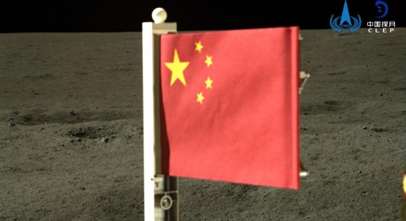 Bazaltból készült zászlót tűzött ki Kína a Holdon