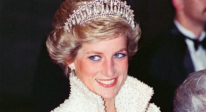 Diana hercegnő legszebb ruhái – úgy tündökölt bennük, mint egy mesebeli hercegnő