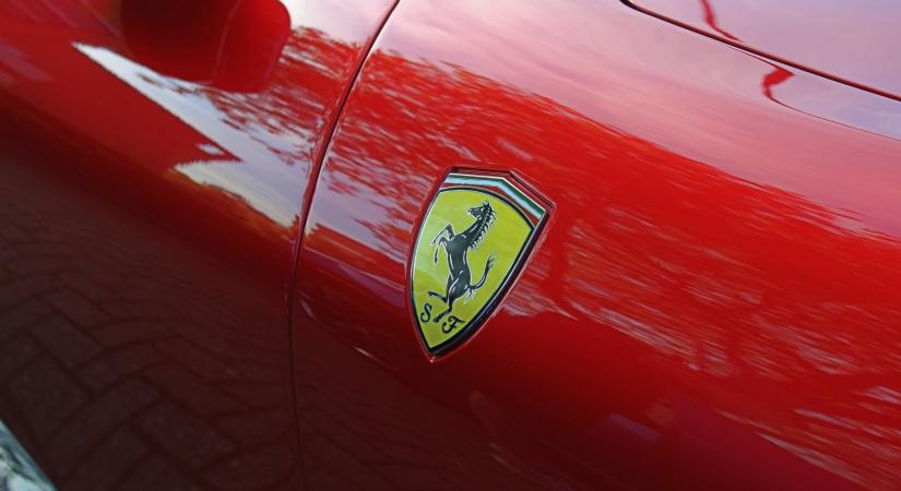 Ígéretet tett a Ferrari, nem fog halk autót gyártani