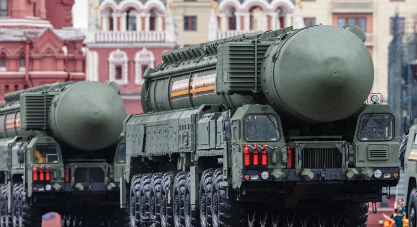 Moszkva újragondolja a nukleáris elrettentéssel kapcsolatos elveit „a Nyugat elfogadhatatlan akciói” miatt