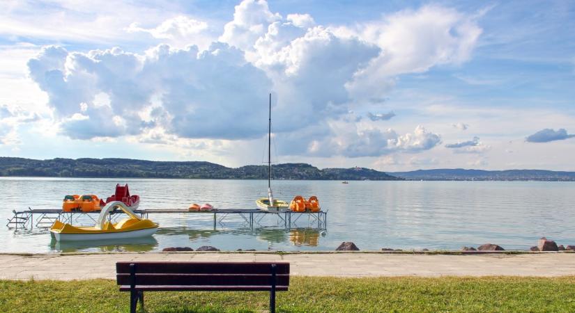 A 16-19 évesek fele készül a Balatonhoz utazni a nyáron, egy felmérés szerint