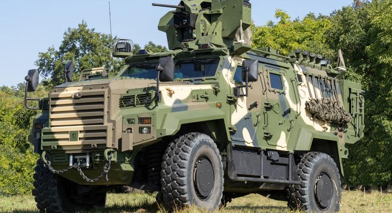 Újabb Gidrán harcjárművek érkeznek a tatai laktanyára