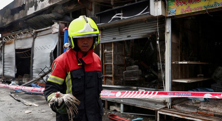 Ezer állat égett halálra Bangkok híres piacán