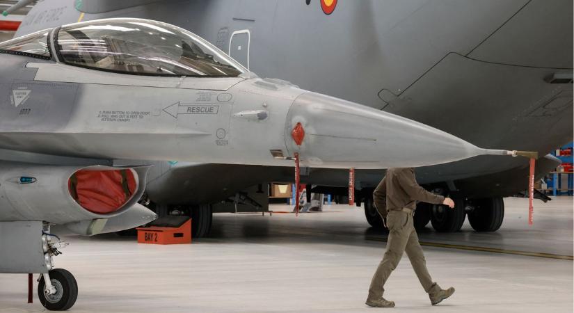 F-16-osok érkeznek Ukrajnába, NATO-repterek is célponttá válhatnak