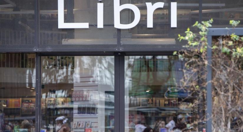 Több mint húszmilliárd forintba kerülhetett a Libri megszerzése a fideszes káderképzőnek