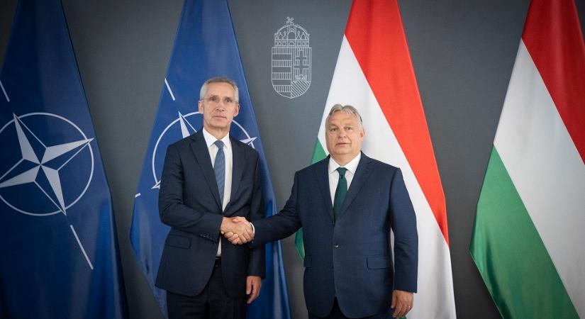 Orbán Viktor és Jens Stoltenberg közös sajtótájékoztatót tart  videó