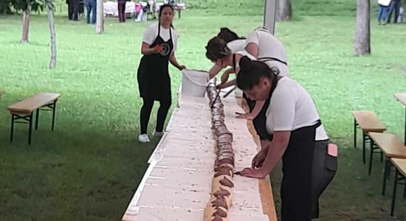 Nem mindennapi rekordot „sütöttek ki” a salgótarjáni cukrász tanulók